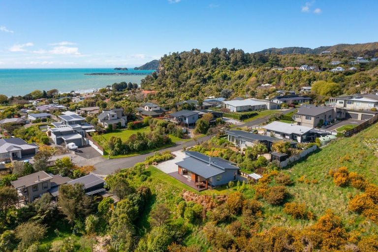 Photo of property in 19 Sandridge Terrace, Pohara, Takaka, 7183