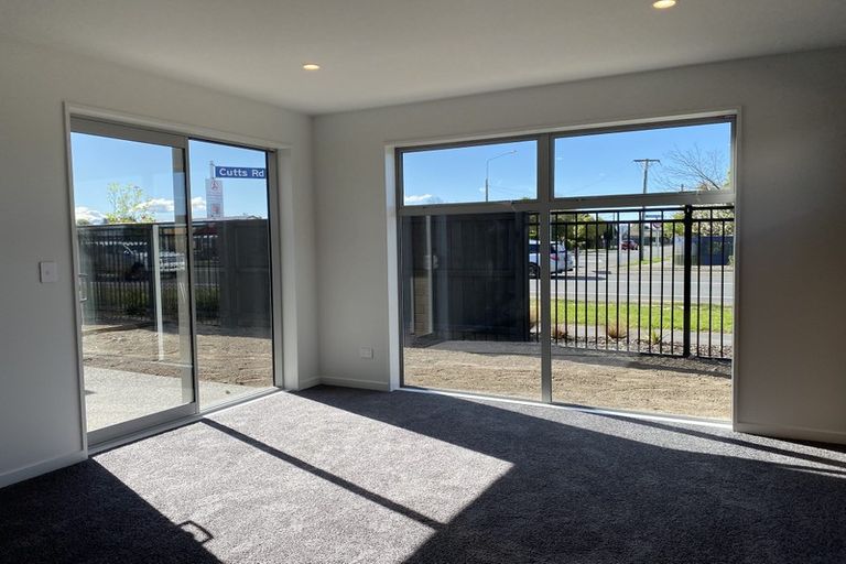 Photo of property in 44 Horoeka Street, Stokes Valley, Lower Hutt, 5019