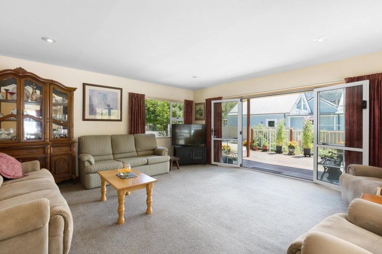 Photo of property in 35 Devon Street, Arrowtown, 9302