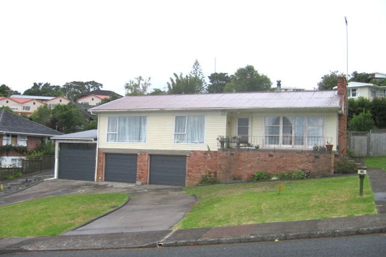 Photo of property in 19 Deuxberry Avenue, Northcote, Auckland, 0627