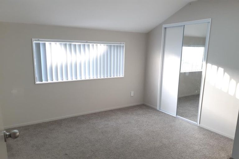 Photo of property in 12b Fernaig Street, Papakura, 2110