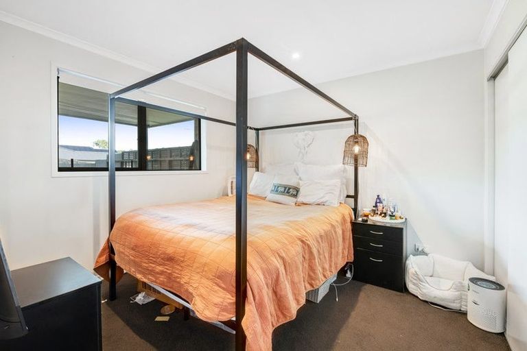 Photo of property in 2/19 Ringi Lane, Orewa, 0931