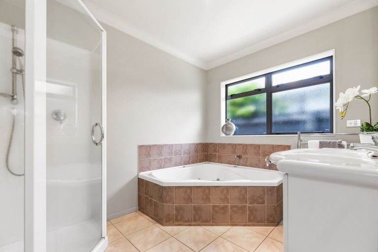 Photo of property in 12 Oldfield Court, Huntington, Hamilton, 3210