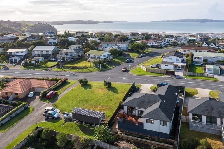 Photo of property in 11 Hewson Drive, Snells Beach, 0920