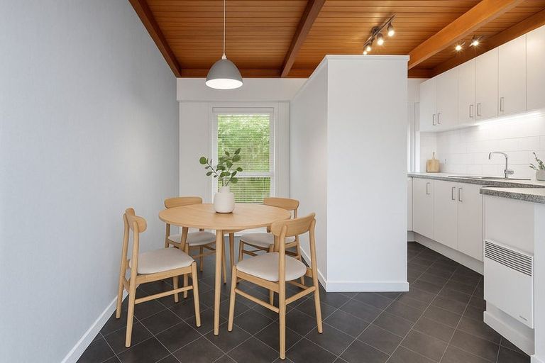 Photo of property in 4/43 Fendalton Road, Fendalton, Christchurch, 8014