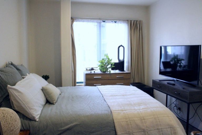 Photo of property in Courtenay Apartments, 407/120 Courtenay Place, Te Aro, Wellington, 6011