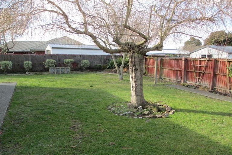 Photo of property in 51 Everest Street, Burnside, Christchurch, 8053