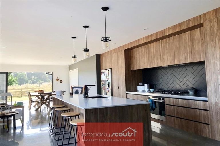 Photo of property in 171 Hickman Road, Urenui, 4375