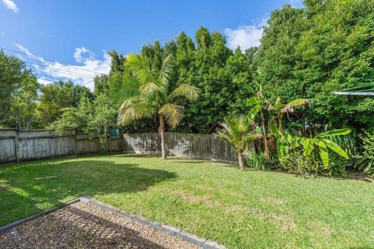 Photo of property in 2/78 Carlisle Road, Browns Bay, Auckland, 0632