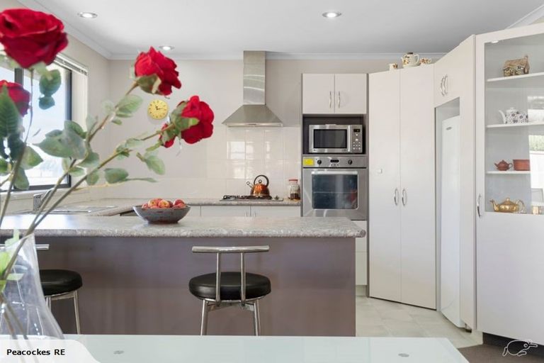 Photo of property in 6 Carrington Drive, Papamoa Beach, Papamoa, 3118