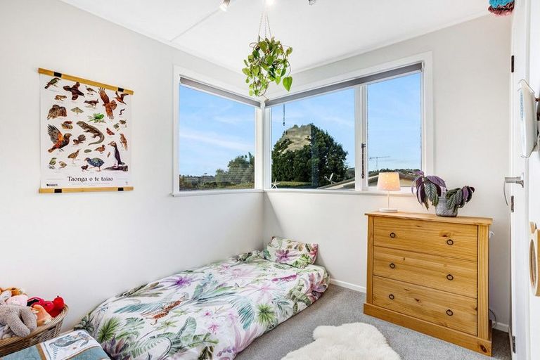 Photo of property in 1/73 Verbena Road, Birkdale, Auckland, 0626