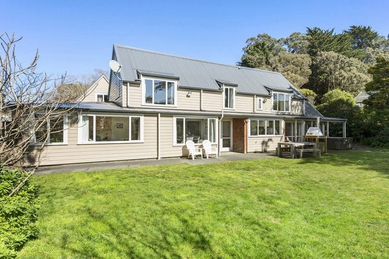 Photo of property in 14 Halswater Drive, Churton Park, Wellington, 6037