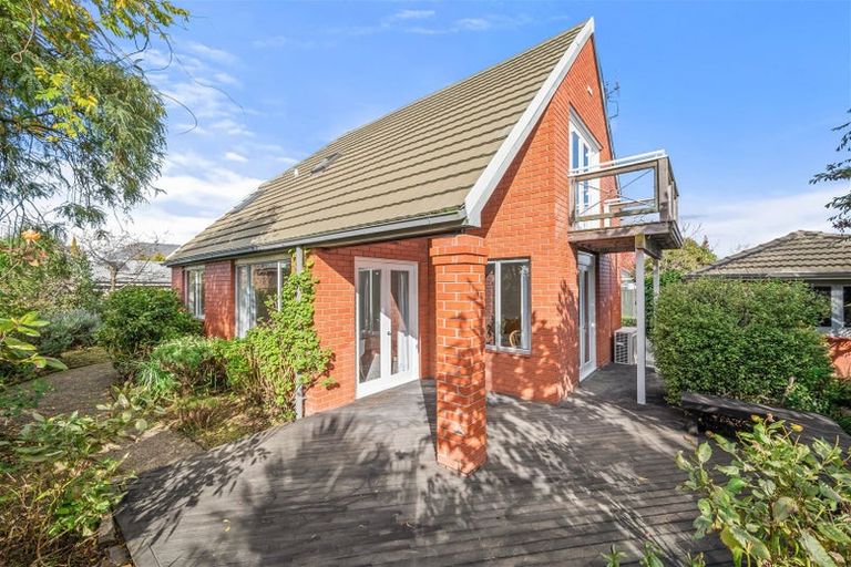 Photo of property in 12a Westburn Terrace, Burnside, Christchurch, 8041