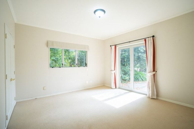 Photo of property in 4 Pastoral Lane, Hokowhitu, Palmerston North, 4410
