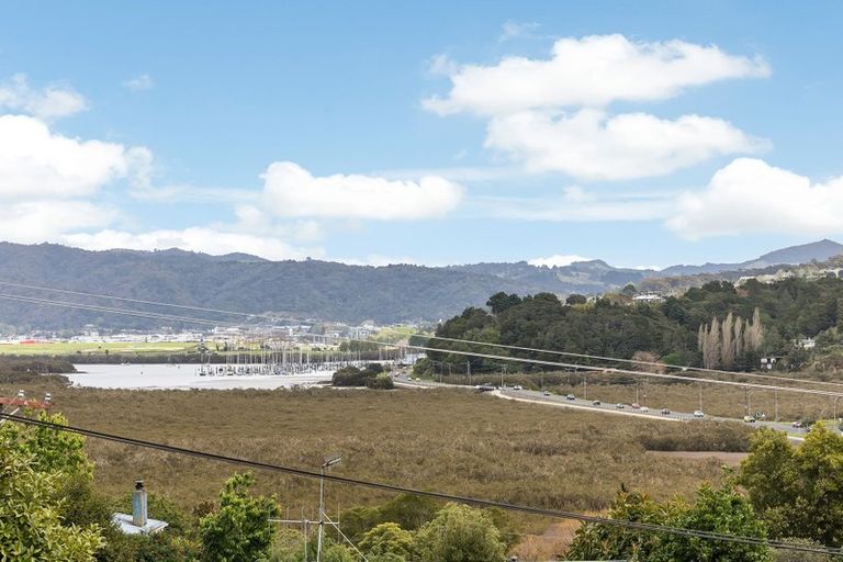 Photo of property in 16 Onerahi Road, Onerahi, Whangarei, 0110