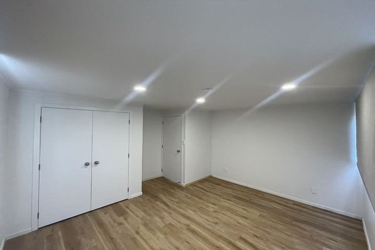 Photo of property in 17 Thurston Place, Bucklands Beach, Auckland, 2012