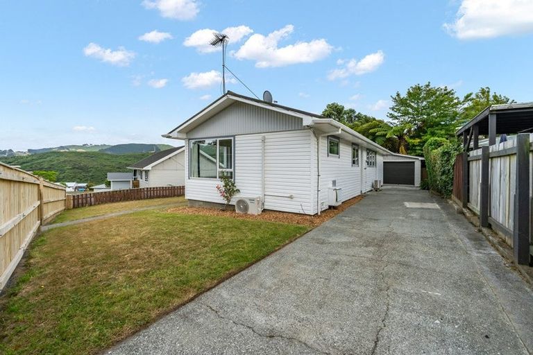 Photo of property in 10 Christchurch Crescent, Kelson, Lower Hutt, 5010