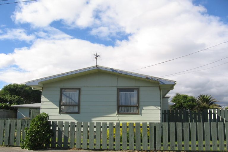 Photo of property in 12 Richmond Street, Petone, Lower Hutt, 5012