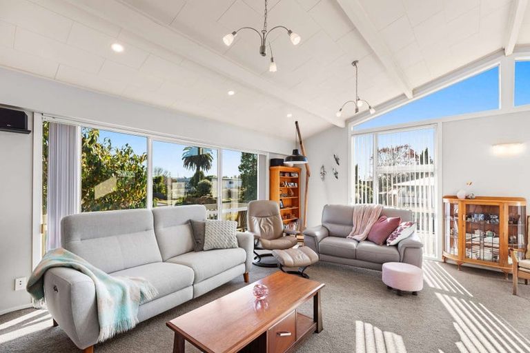 Photo of property in 12 Kennedy Drive, Levin, 5510