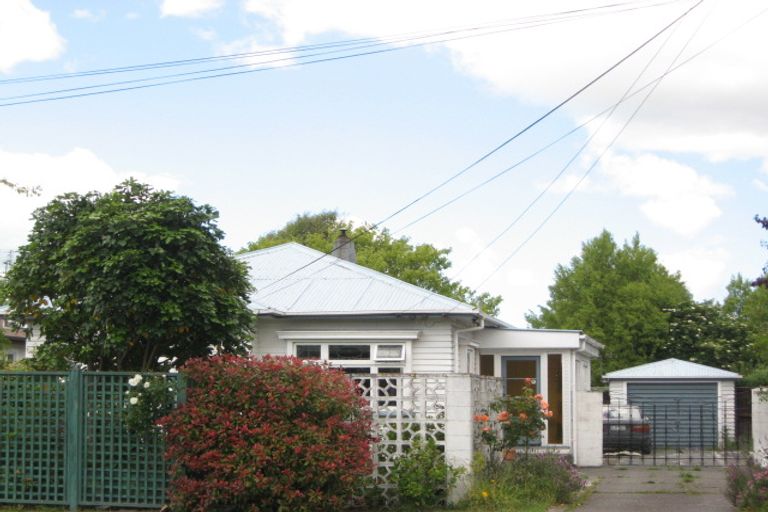 Photo of property in 156 North Avon Road, Richmond, Christchurch, 8013