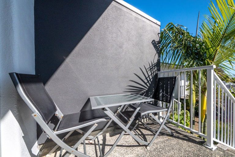 Photo of property in 2/7 Wellington Street, Russell, 0202