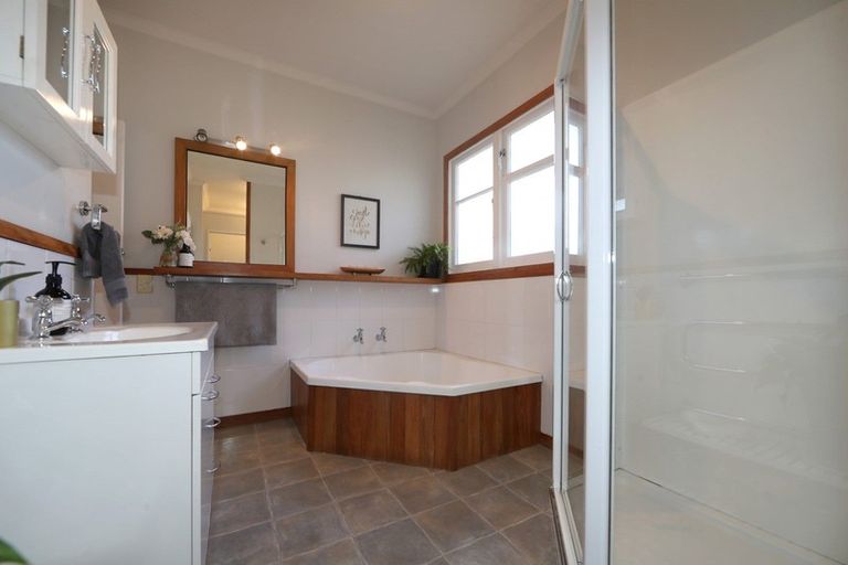 Photo of property in 1013 Southland Road, Raureka, Hastings, 4120