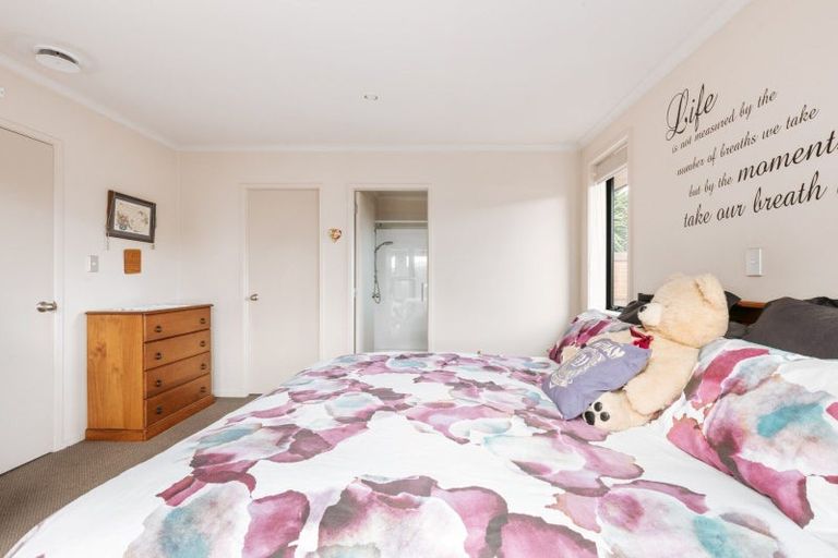 Photo of property in 63 Carrington Drive, Papamoa Beach, Papamoa, 3118