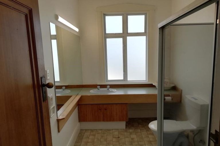 Photo of property in 1/83 Bolton Street, Kelburn, Wellington, 6012