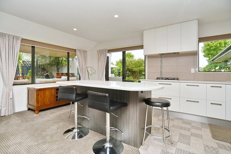 Photo of property in 11 Baltic Place, Northwood, Christchurch, 8051