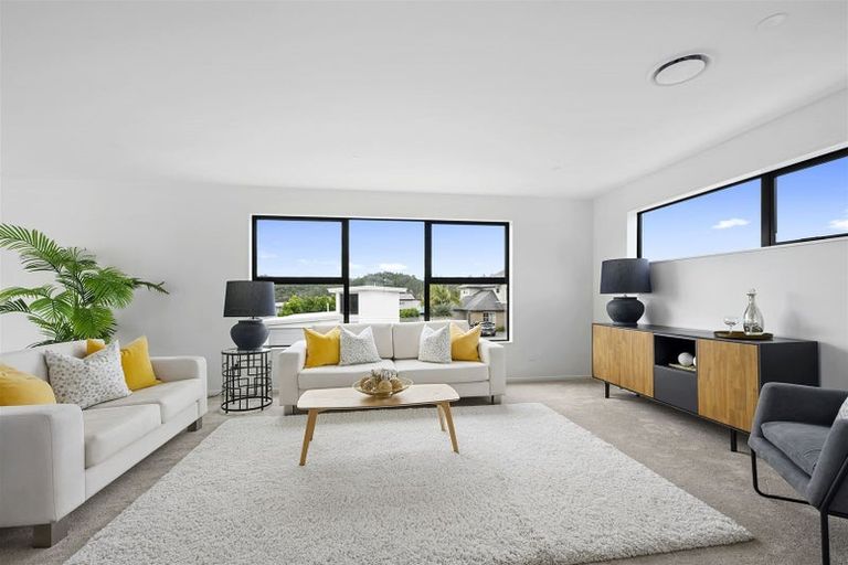 Photo of property in 7/5 Lemon Grove Lane, Greenhithe, Auckland, 0632