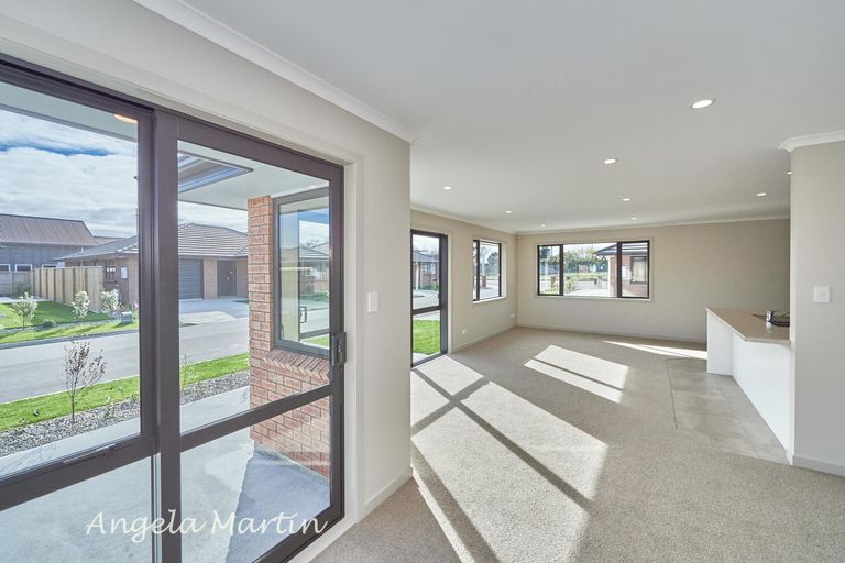 Photo of property in 3 Arena Court, Palmerston North, 4410