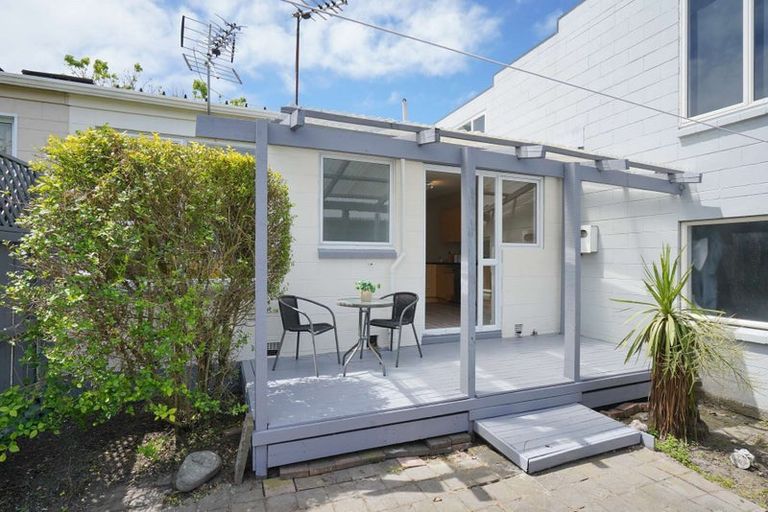 Photo of property in 2/57 Dover Street, St Albans, Christchurch, 8014