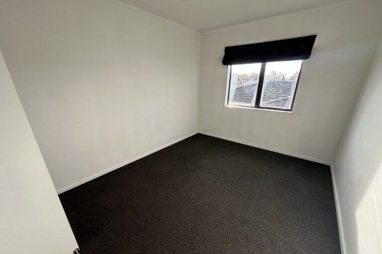 Photo of property in 16 Keeling Street, West End, Palmerston North, 4412