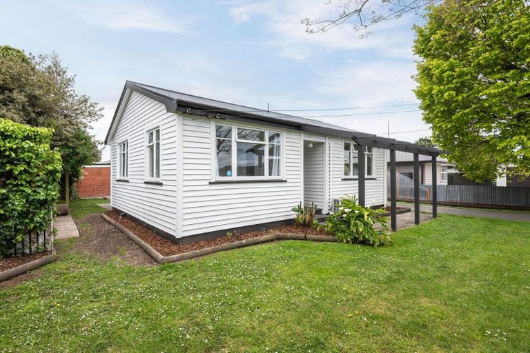 Photo of property in 98 Tedder Avenue, North New Brighton, Christchurch, 8083