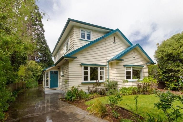 Photo of property in 44 Colombo Street, Cashmere, Christchurch, 8022