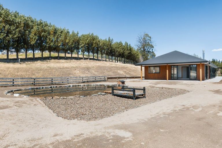 Photo of property in 288 Letts Gully Road, Letts Gully, Alexandra, 9393