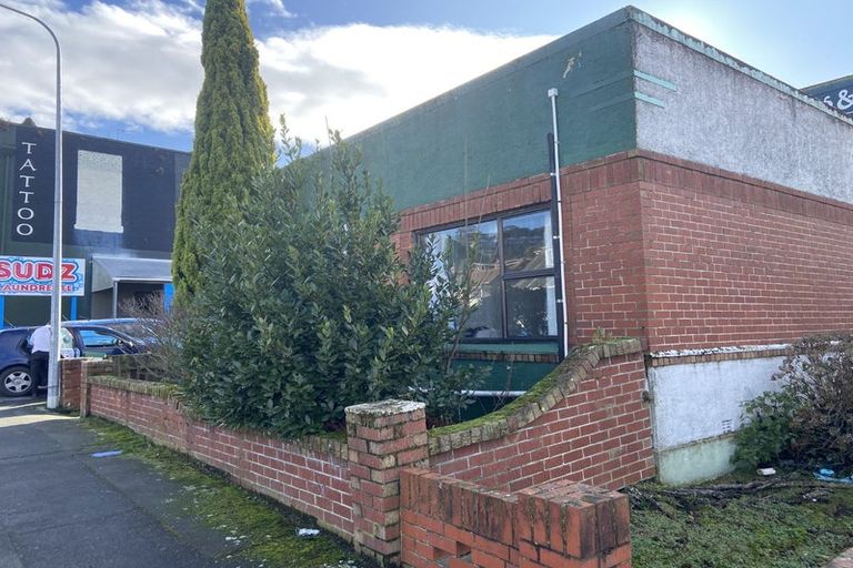 Photo of property in 6 Howe Street, North Dunedin, Dunedin, 9016