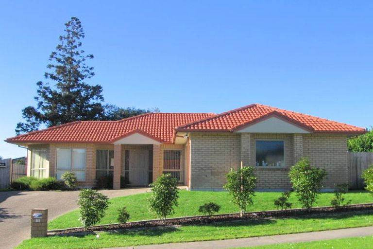 Photo of property in 15 Chelmsley Avenue, Henderson, Auckland, 0612