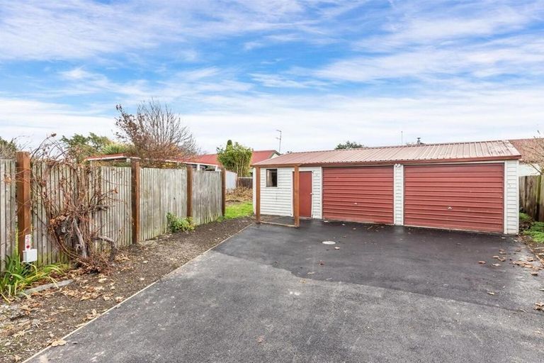 Photo of property in 17 Dunarnan Street, Avonside, Christchurch, 8061