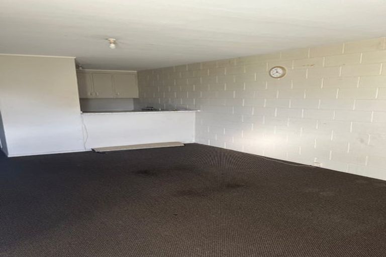 Photo of property in 1 Ihaka Place, Papatoetoe, Auckland, 2104
