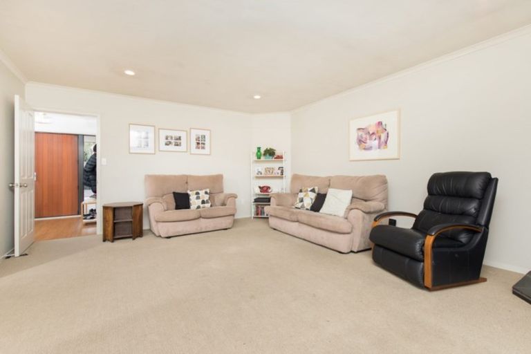 Photo of property in 7 Bovill Way, Tuakau, 2121
