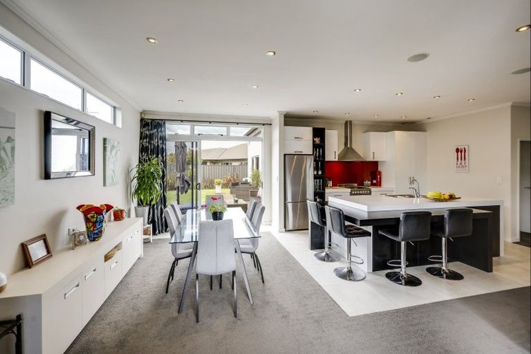 Photo of property in 11 Tasman Drive, Poraiti, Napier, 4112