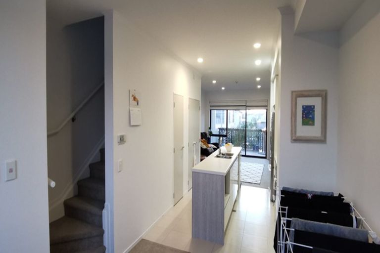 Photo of property in 2b Harakeke Road, Hobsonville, Auckland, 0616