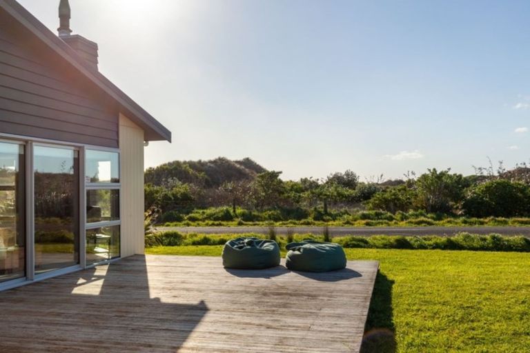 Photo of property in 265 Tai Road, Opunake, 4681