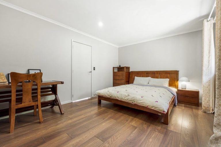 Photo of property in 59 Tamahere Drive, Glenfield, Auckland, 0629