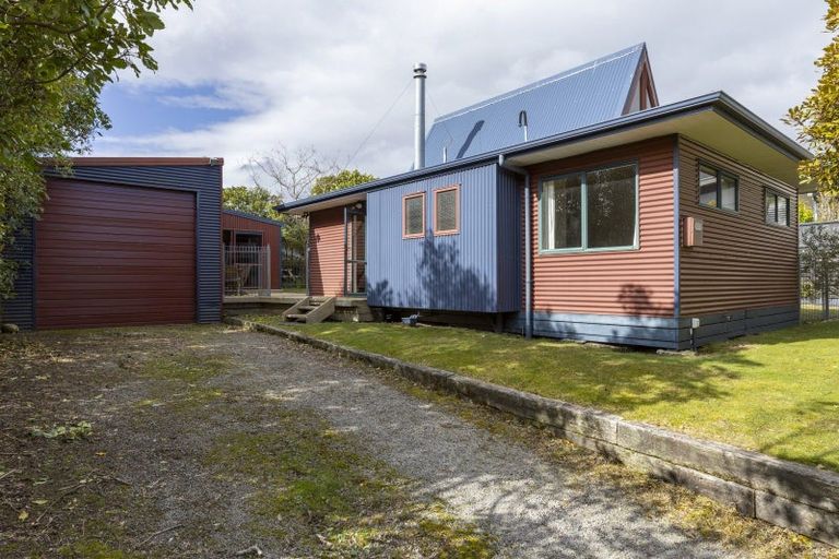 Photo of property in 16 Hoani Place, Kuratau, Turangi, 3381