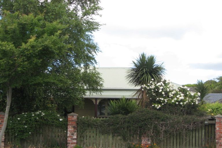 Photo of property in 150 North Avon Road, Richmond, Christchurch, 8013