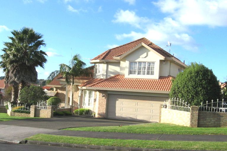 Photo of property in 6 Tumbridge Place, Somerville, Auckland, 2014