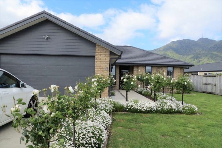 Photo of property in 8 Sundale Drive, Te Aroha, 3320