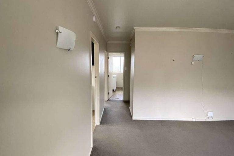 Photo of property in 5a Rosebank Avenue, Avalon, Lower Hutt, 5011